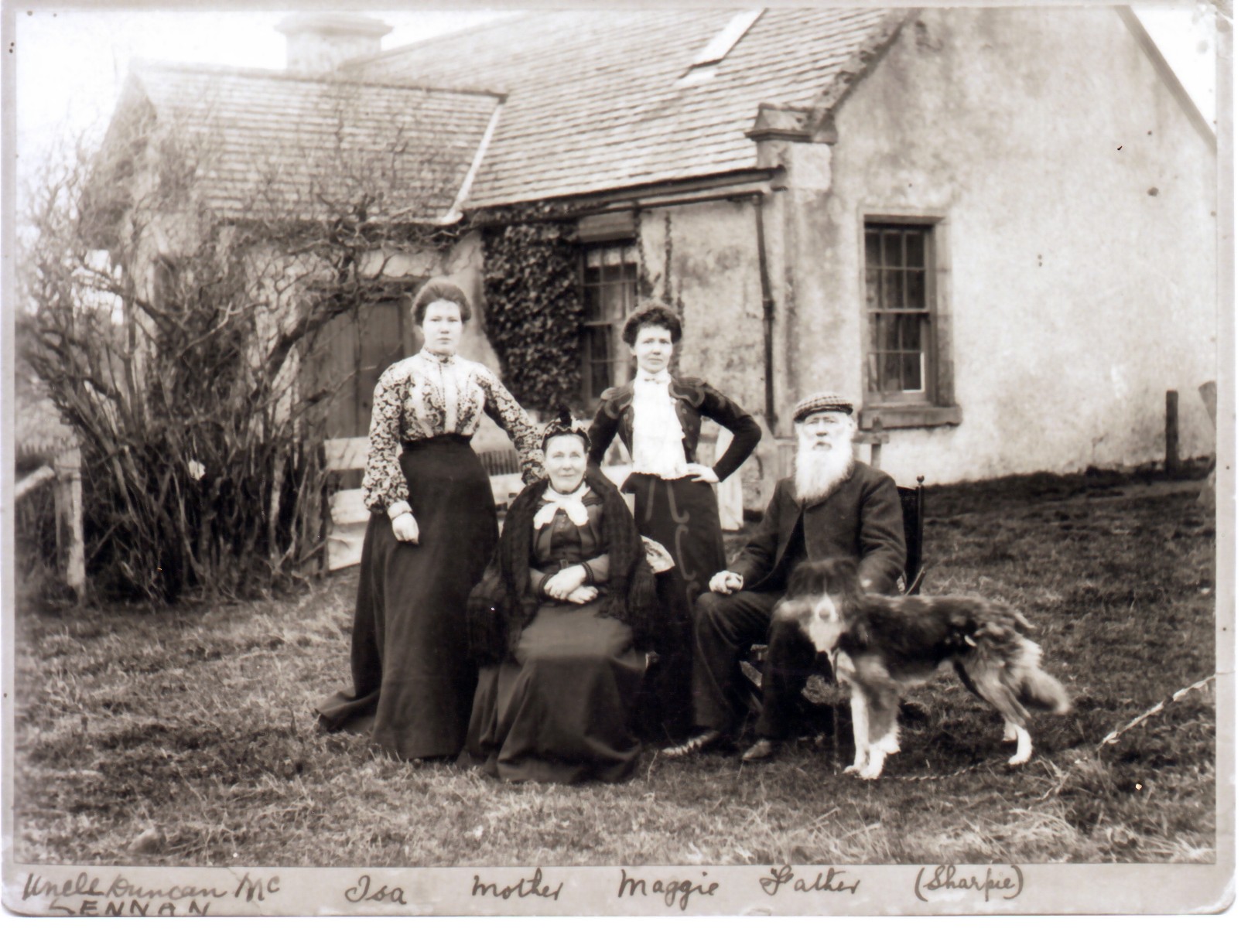 Photo of photos/Duncan McLennan (b1832) w Elizabeth & Isobel & Margaret